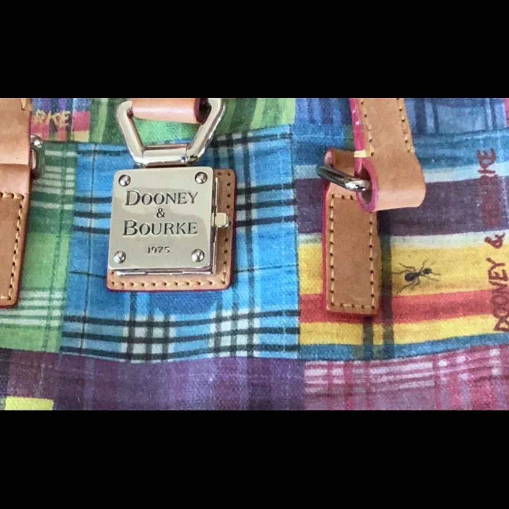 DOONEY & BOURKE 1975 purse, Madras style. - Picture 2 of 4